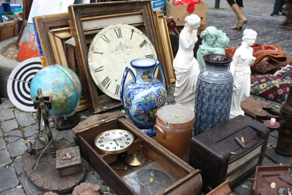 The Saint-Ouen Flea Market (up to 10 people)