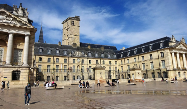 Le palais, quel 1000 feuilles !