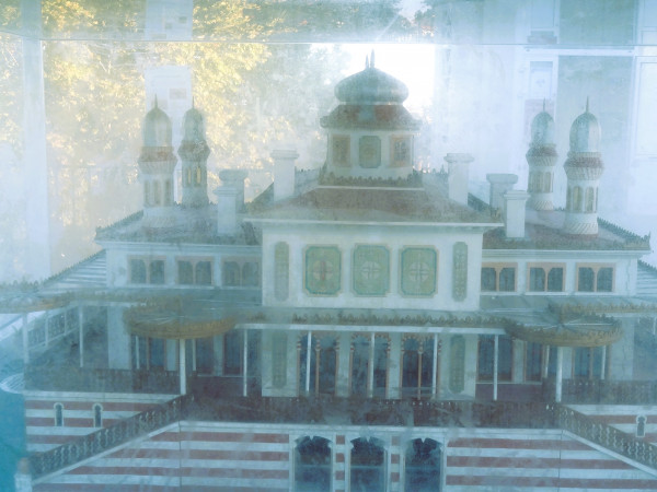 Jeu d'enquête dans le Quartier de la Ville d'Hiver