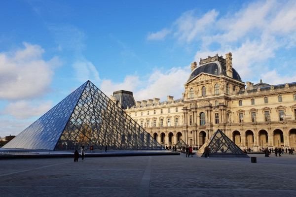 LOUVRE WONDERS