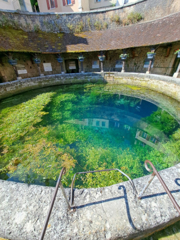 Tonnerre : Mystères de l’Eau et Splendeurs Médiévales