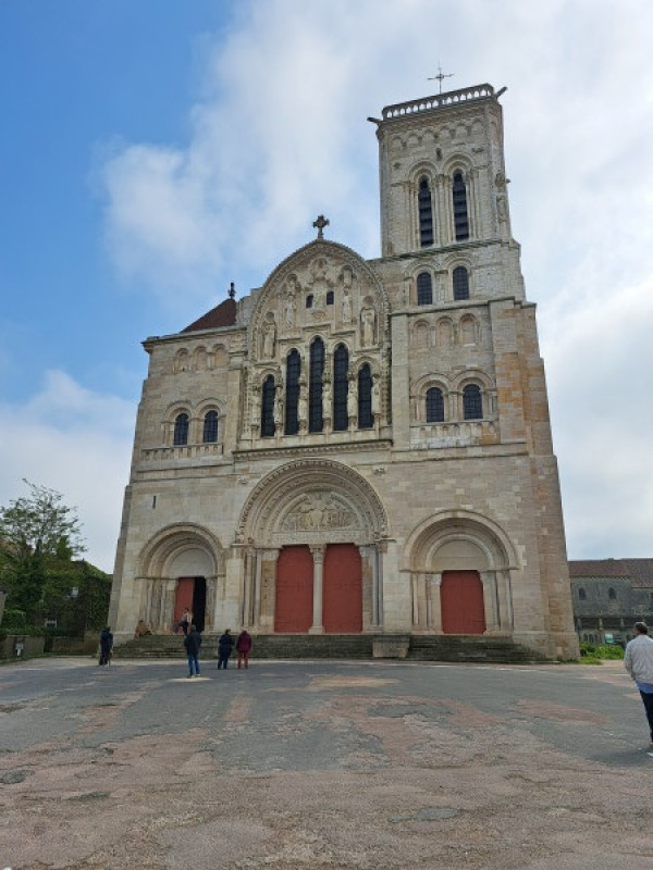 Vézelay : Entre Ciel et Terre - visite et dégustation  (10 personnes et +)