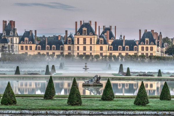 Cours et Jardins de Fontainebleau